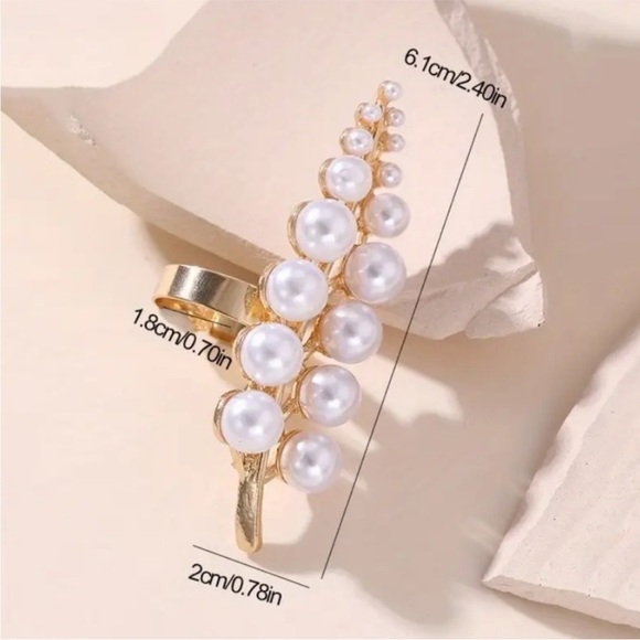 Gold Long Shell Pearl Leaf Adjustable Ring - Picture 5 of 6